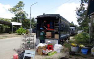 Ký hợp đồng chuyển nhà